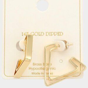 14K GOLD TRIANGLE HOOP EARRINGS